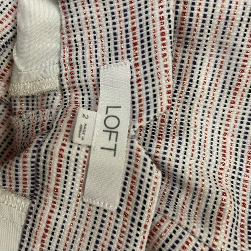 Two pairs of Loft Riviera Shorts in Navy and Cream Multi Size 2 - Picture 8 of 10